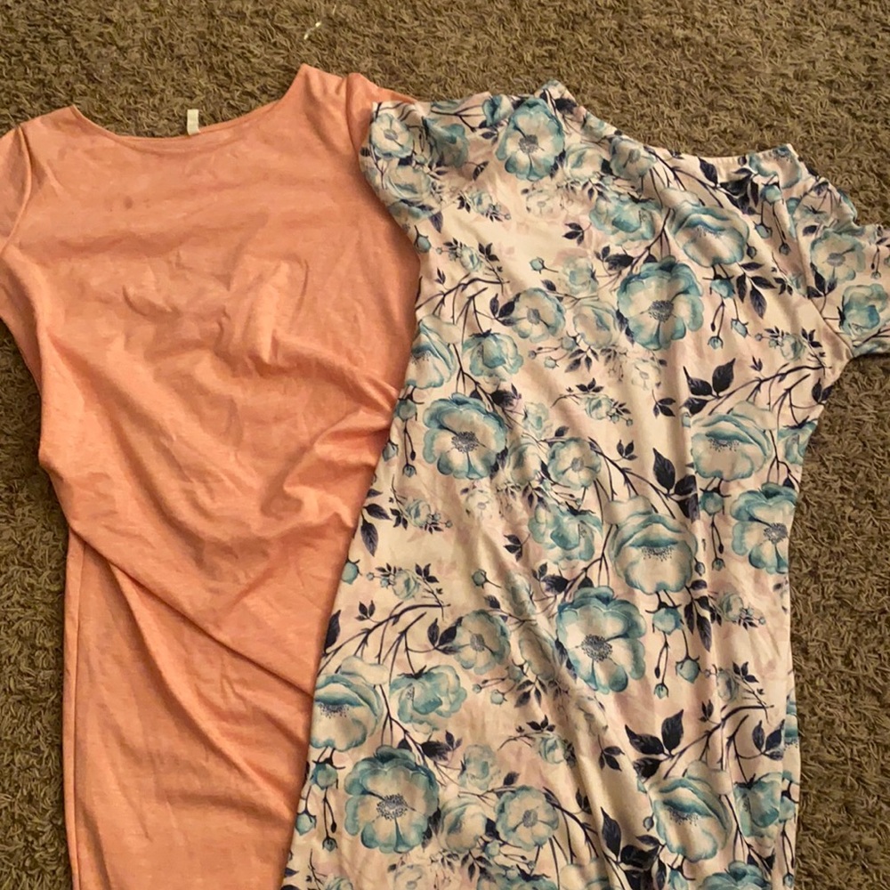 Lot of Maternity dresses from pink blush. (2)